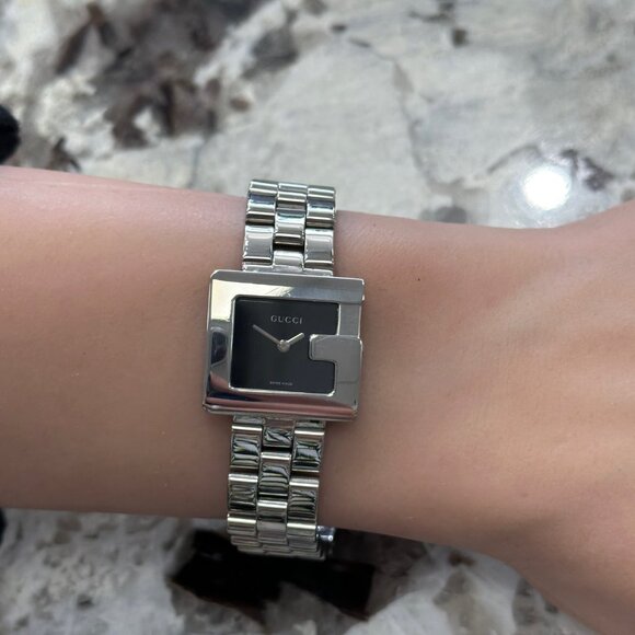 VINTAGE GUCCI 3600 L G Face Ladies Watch in 995Stainless Steel - Picture 9 of 9